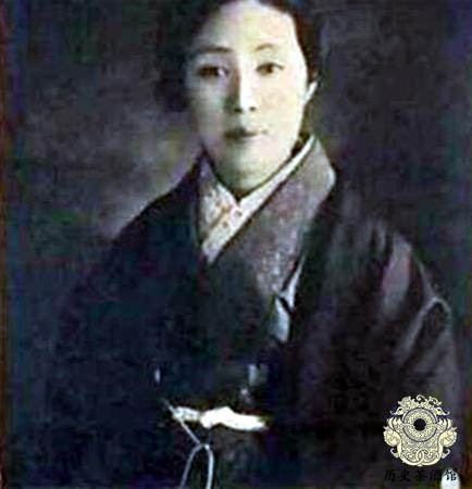 孙中山的日本老婆长相俊美 结婚时年仅15岁3.jpg