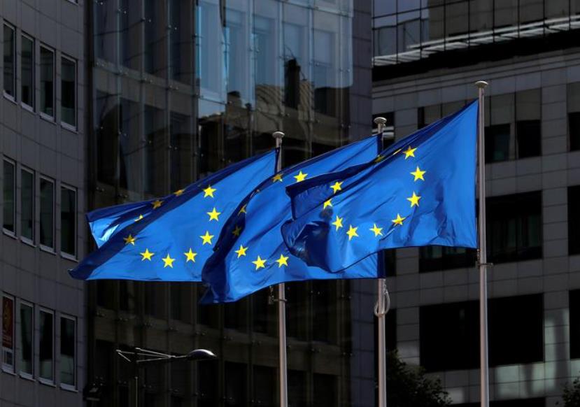 欧盟委员会总部外悬挂的旗帜