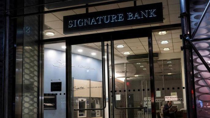 今年倒闭的银行中不乏加密友好型银行，例如银门银行、签名银行